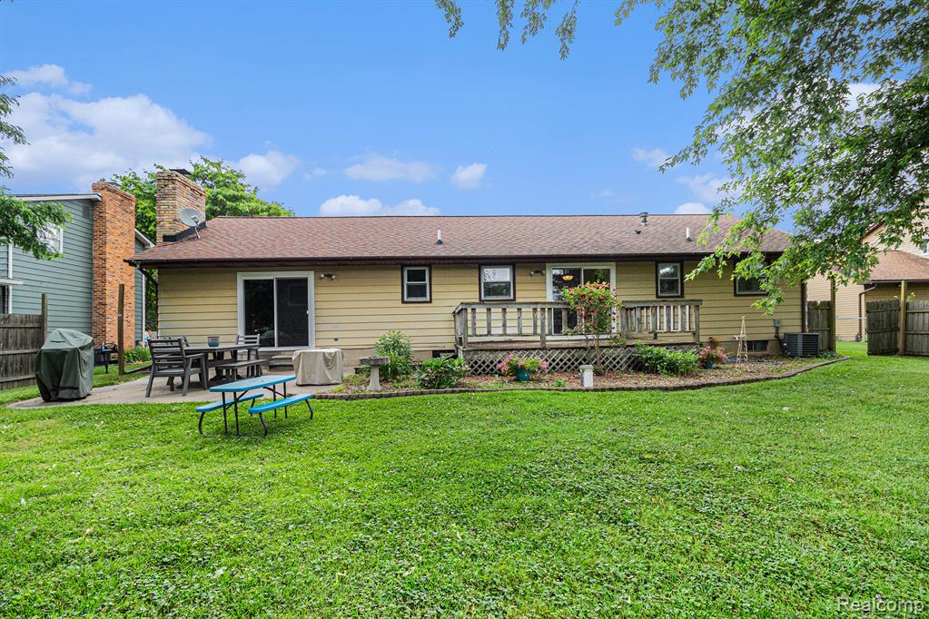 5369 Old Franklin Road, Grand Blanc, MI 48439 — Photo 19