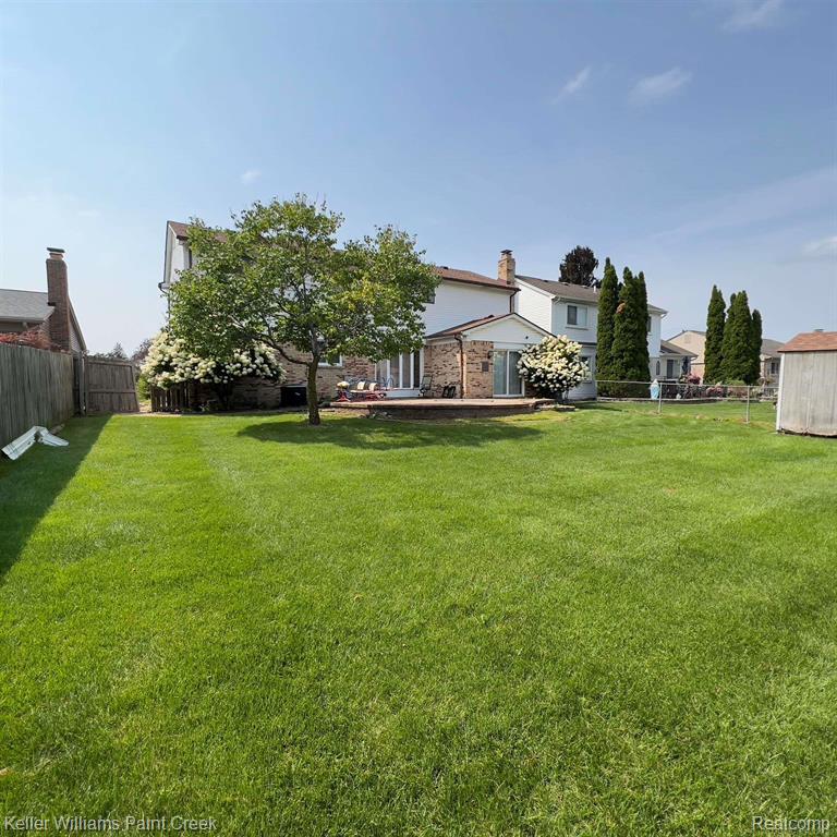 47064 Sarnus Drive, Macomb, MI 48044 — Photo 6