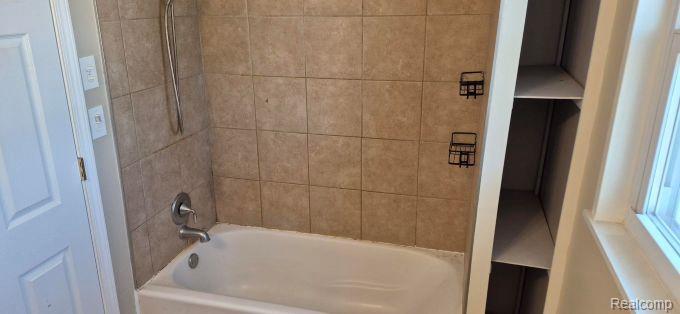 830 KNOWLES Street, Royal Oak, MI 48067 — Photo 19