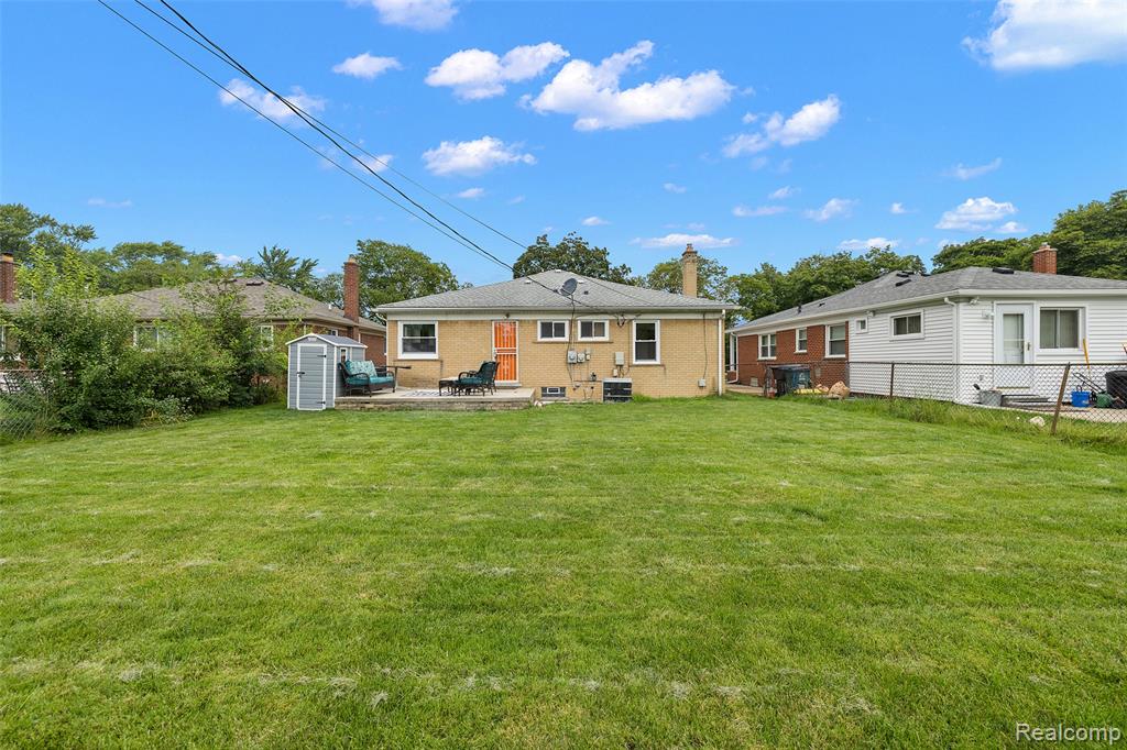 13321 Burton Street, Oak Park, MI 48237 — Photo 3