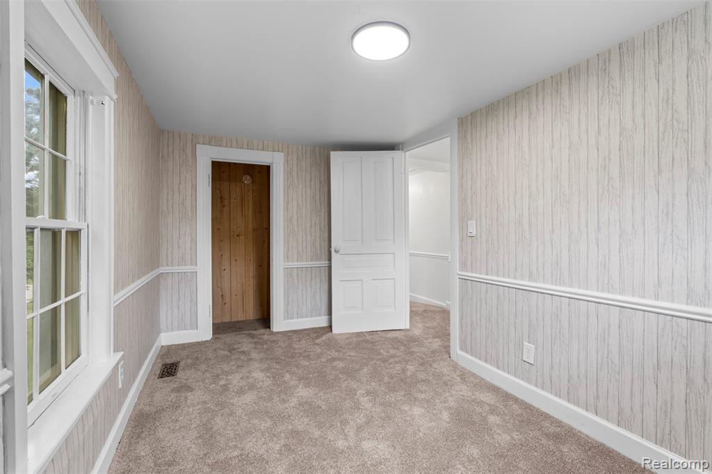 190 Riverside Drive, Mount Clemens, MI 48043 — Photo 19