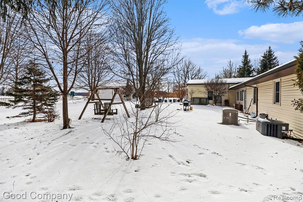 835 S Saginaw Street, Lapeer, MI 48446 — Photo 19