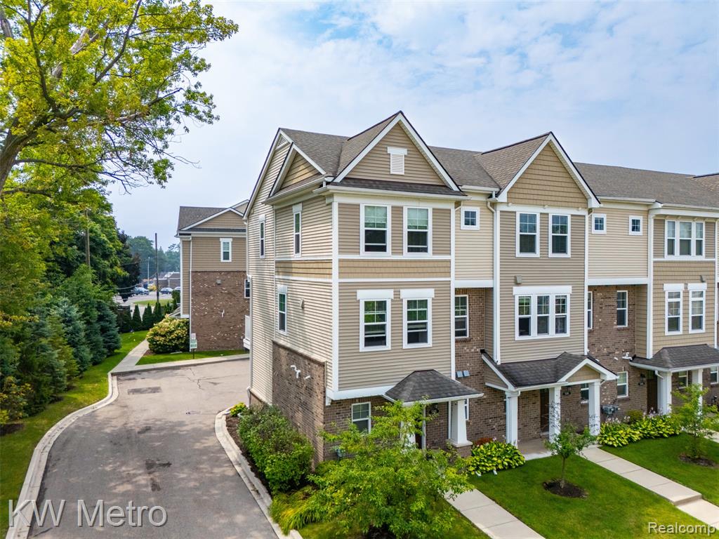 508 Midland Boulevard, Royal Oak, MI 48073 — Photo 2