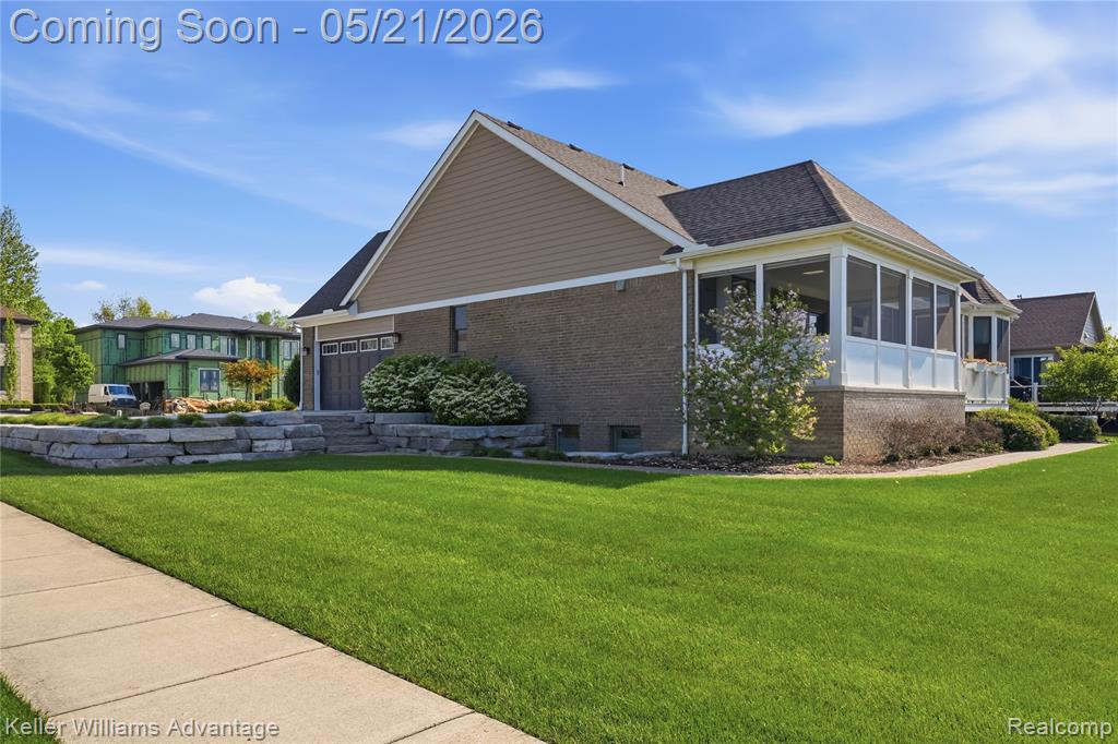 37125 White Tail Court, Farmington, MI 48335 — Photo 45