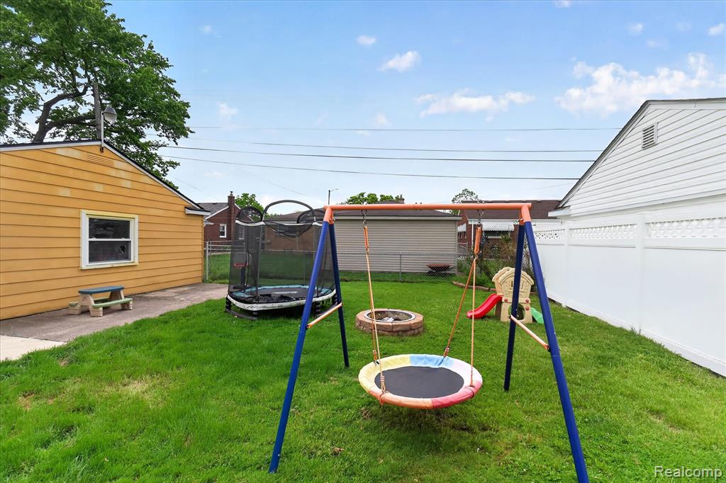 6601 Elizabeth Street, Garden City, MI — Photo 30