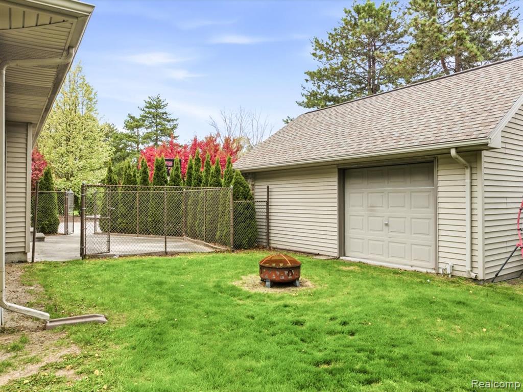 2837 Shorewood Boulevard, Fort Gratiot, MI 48059 — Photo 43