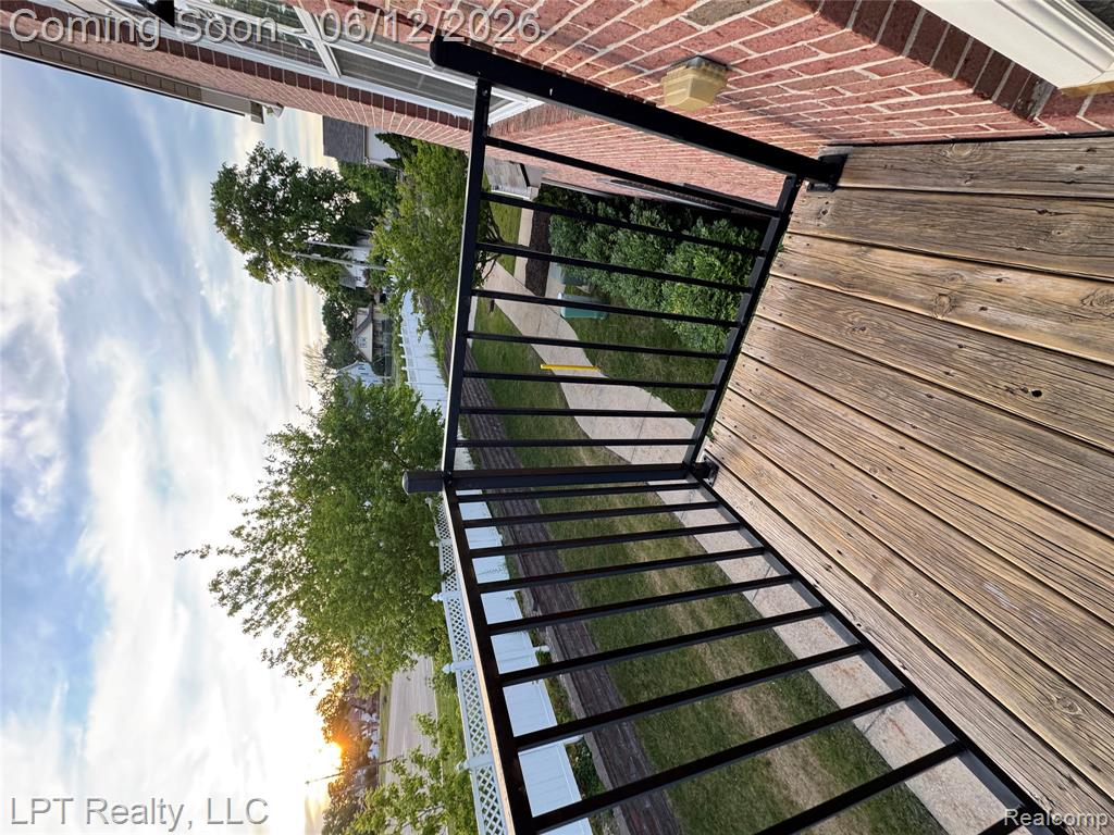 623 Worthington Drive, Lansing, MI 48906 — Photo 17