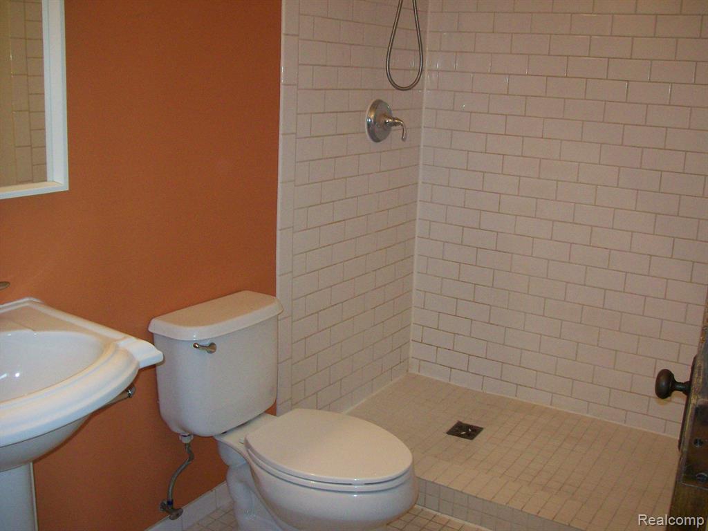 5766 TRUMBULL Street, 23, Detroit, MI 48208 — Photo 4