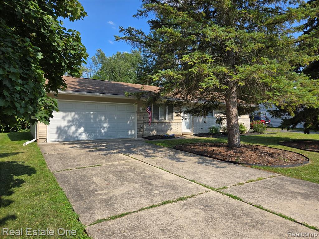1708 Eastport Drive, Troy, MI 48083