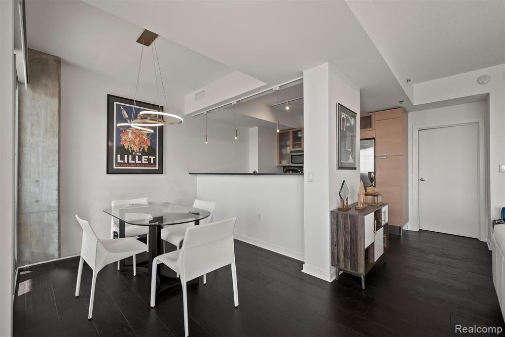 432 S Washington Avenue, 1605, Royal Oak, MI 48067 — Photo 13
