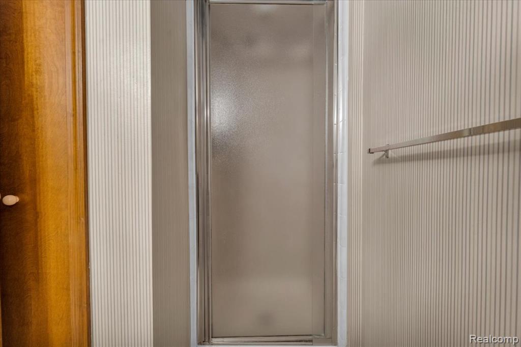 43939 Manitou Drive, Clinton Twp, MI 48038 — Photo 35