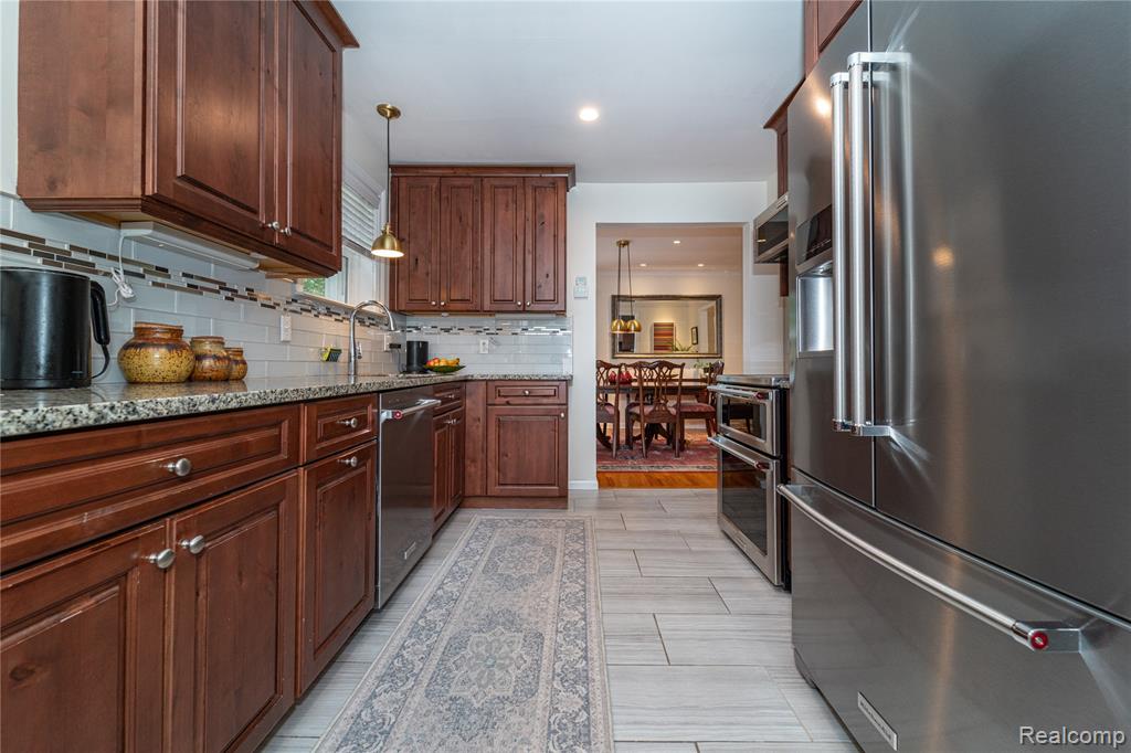 838 W Oakridge Street, Ferndale, MI 48220 — Photo 14