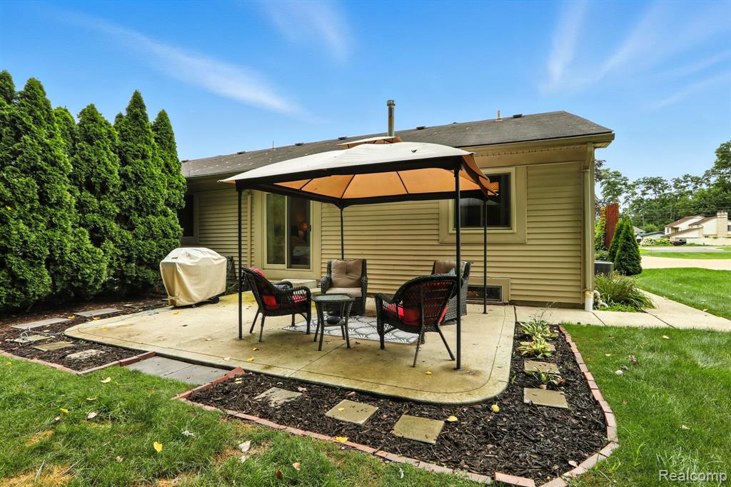 8529 22 Mile Road, Shelby Twp, MI 48317 — Photo 13