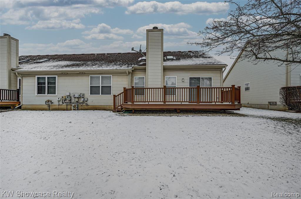 458 N Oak Drive, Commerce Twp, MI 48390 — Photo 46