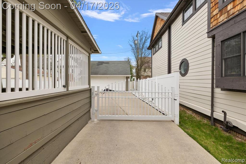 764 W Lincoln Street, Birmingham, MI 48009 — Photo 9