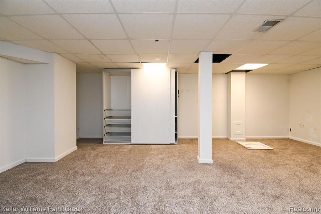 42571 Wimbleton Way, Novi, MI — Photo 46