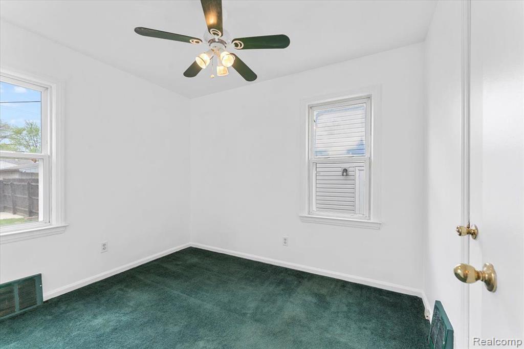 7960 JACKSON Street, Taylor, MI 48180 — Photo 14