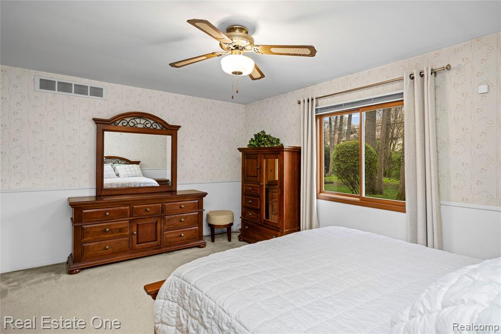 27586 David Givens Street, Warren, MI 48092 — Photo 22
