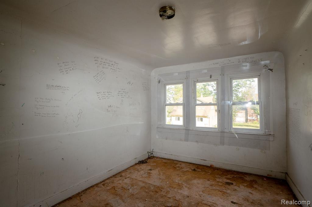 7169 Holmes Street, Detroit, MI 48210 — Photo 9