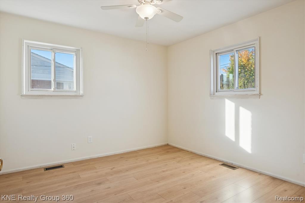 15464 Mulberry Street, Southgate, MI 48195 — Photo 21