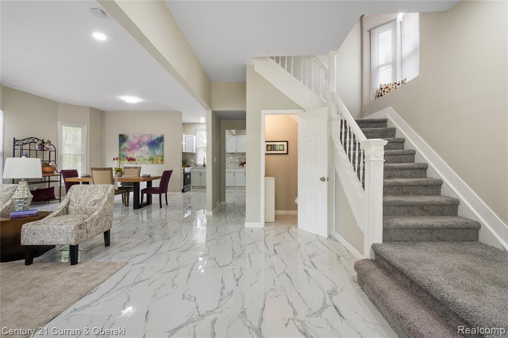 65 Melbourne Street, Detroit, MI 48202 — Photo 4