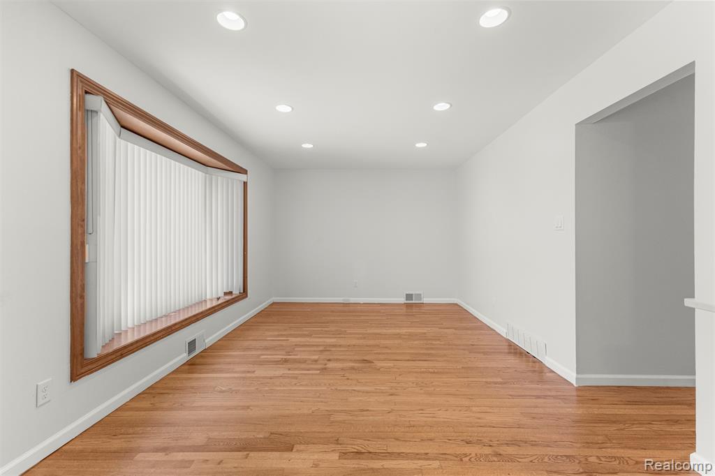 4142 Gertrude Street, Dearborn Heights, MI 48125 — Photo 4