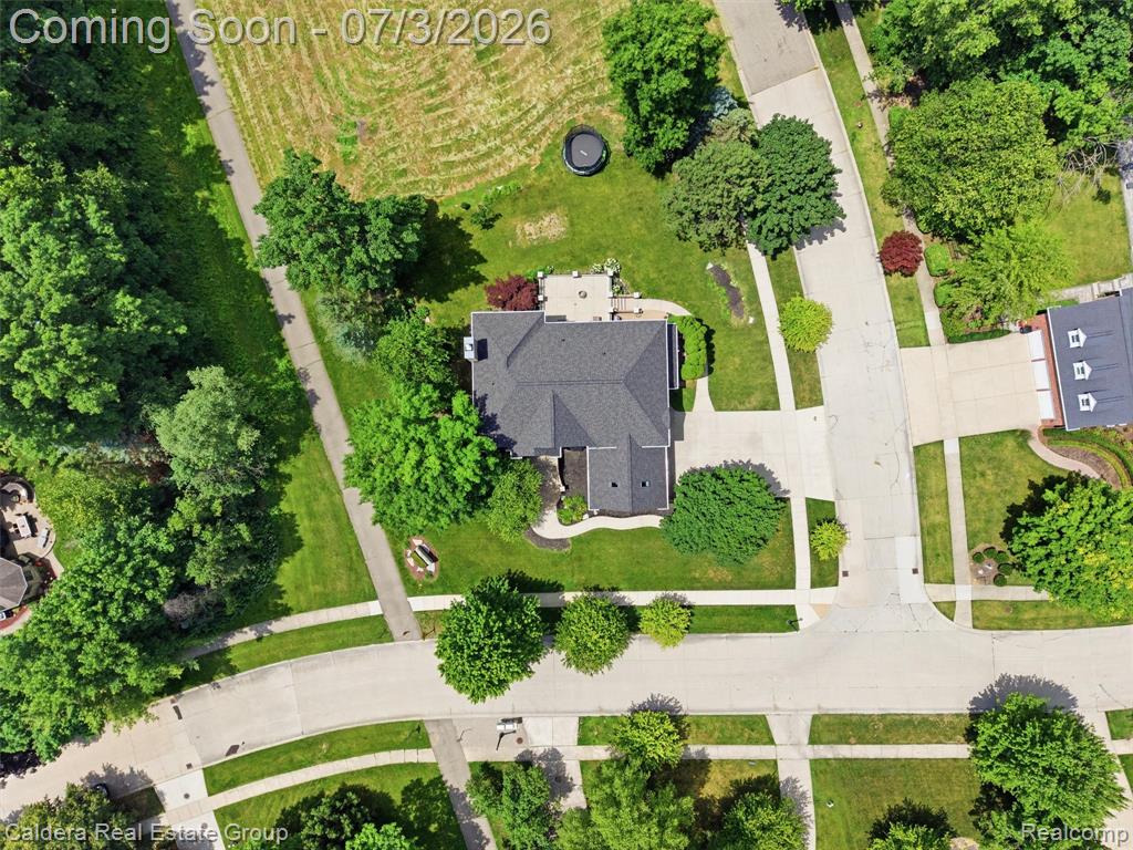 56015 Parkview Drive, Utica, MI 48316 — Photo 8