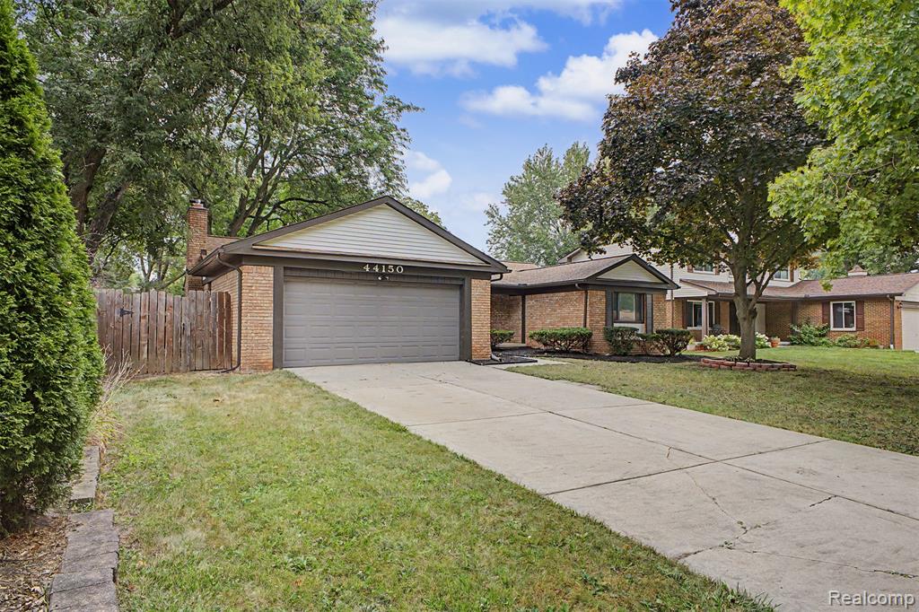 44150 S Umberland Circle, Canton, MI 48187