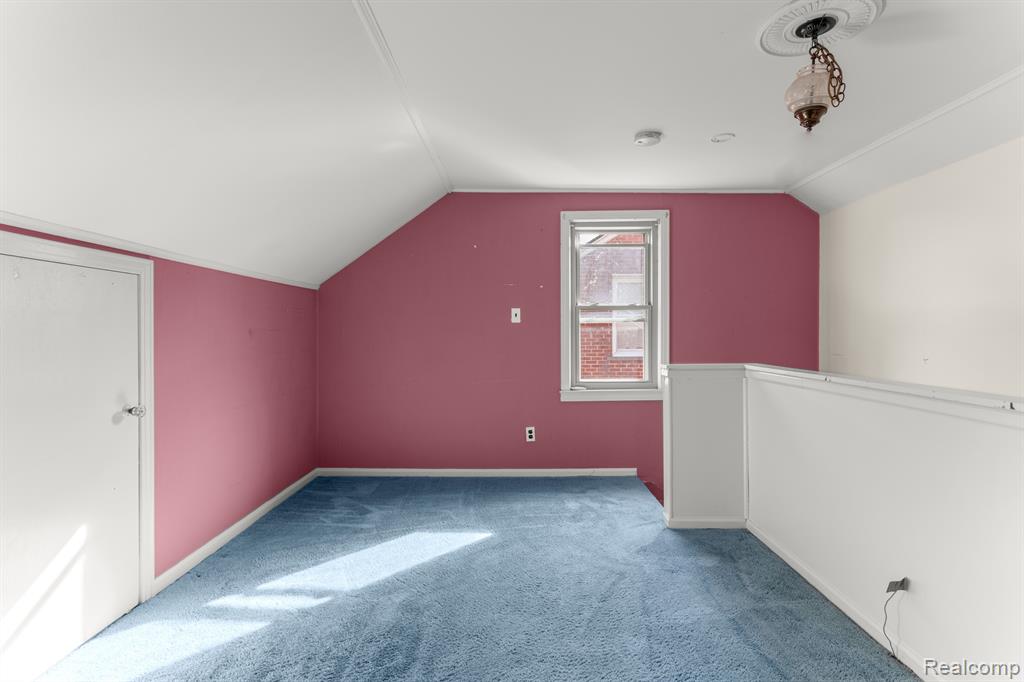 843 MAYBURN Street, Dearborn, MI 48128 — Photo 25