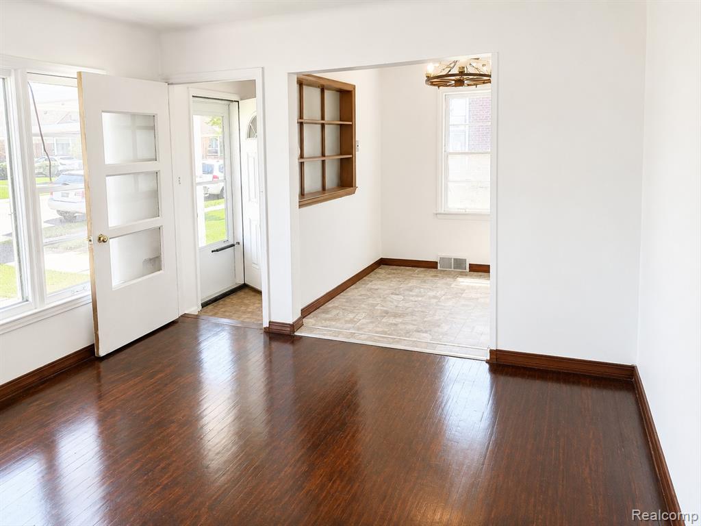 6639 Miller Road, Dearborn, MI 48126 — Photo 8