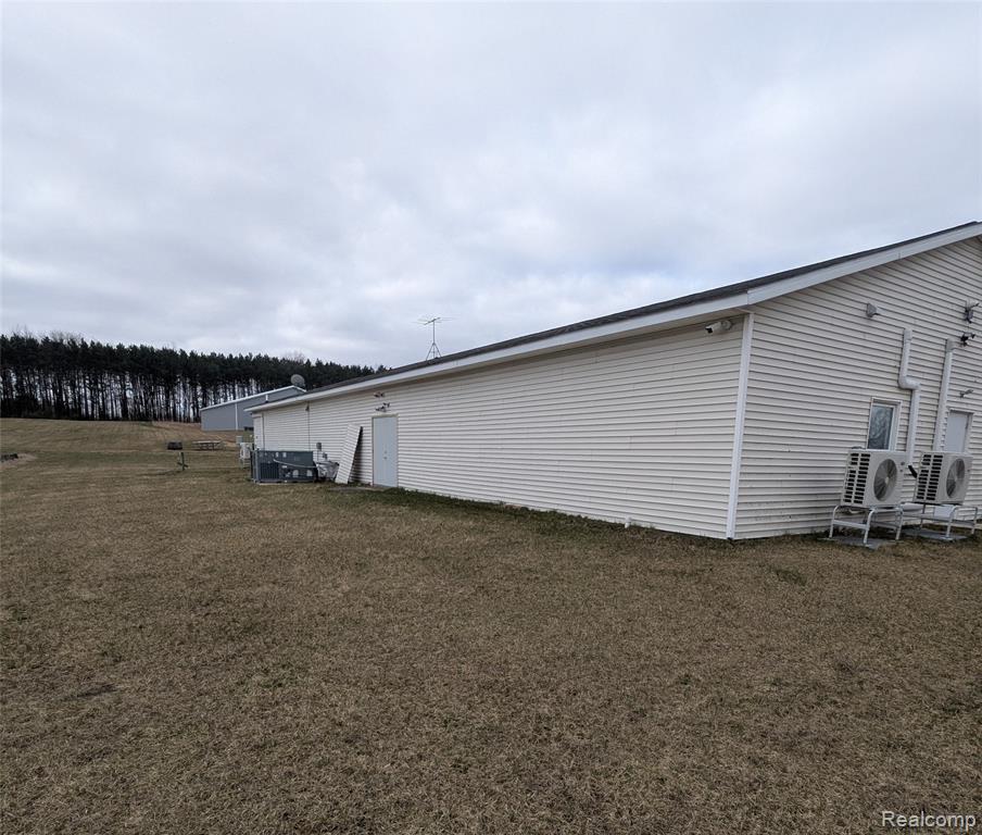 1379 Industrial Park Drive, Edmore, MI 48829 — Photo 3