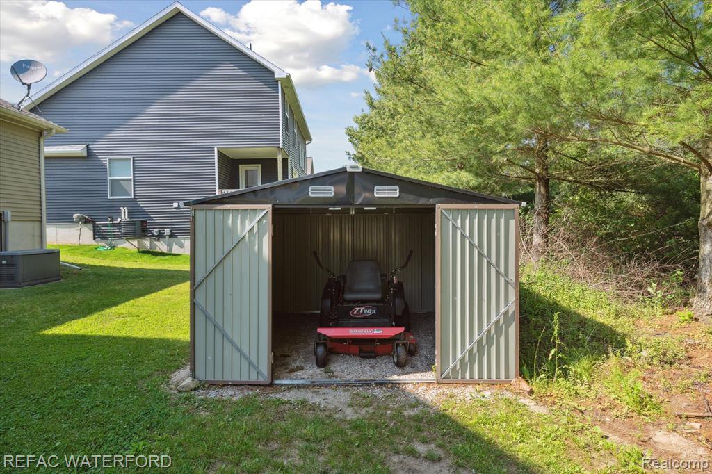 5200 Autumn Kirsten Drive, Fowlerville, MI 48836 — Photo 35