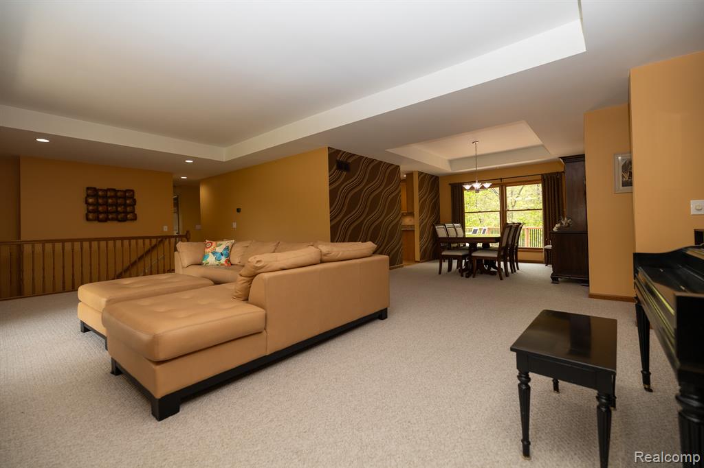 321 Elio, Highland, MI — Photo 6