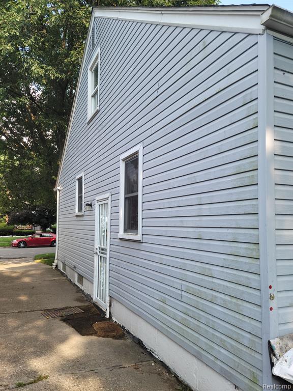 7637 LAMPHERE, Redford, MI 48239 — Photo 3