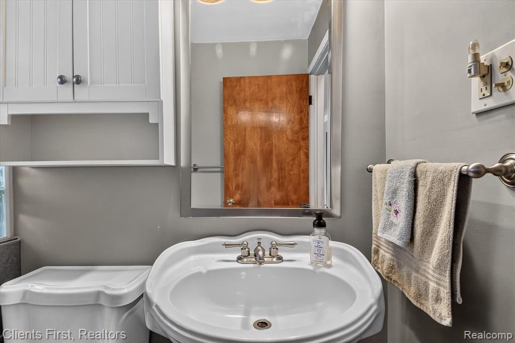 873 Schuman Street, Garden City, MI — Photo 18