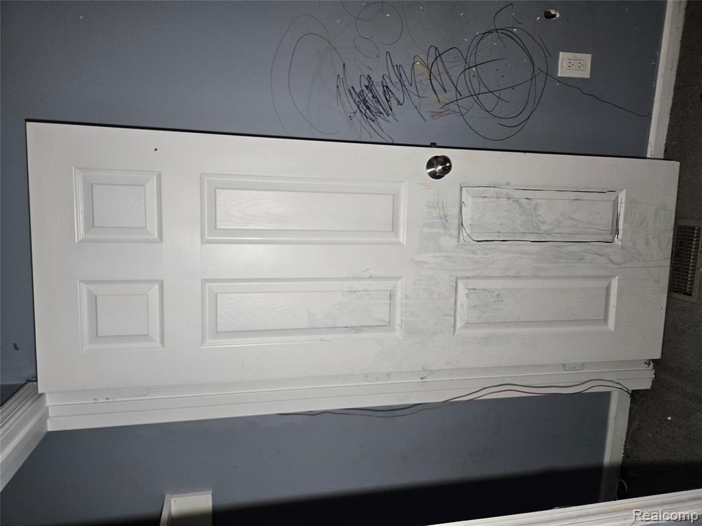 8976 McClellan Street, Detroit, MI 48213 — Photo 39