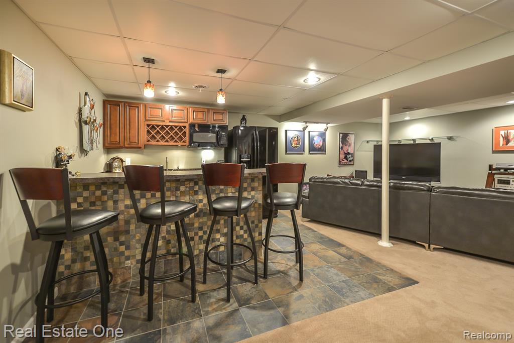 4490 GOLF VIEW Drive, Brighton, MI 48116 — Photo 46