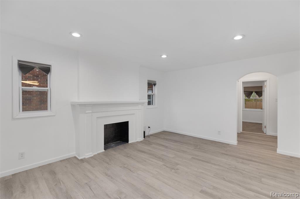 9710 Somerset Avenue, Detroit, MI 48224 — Photo 5