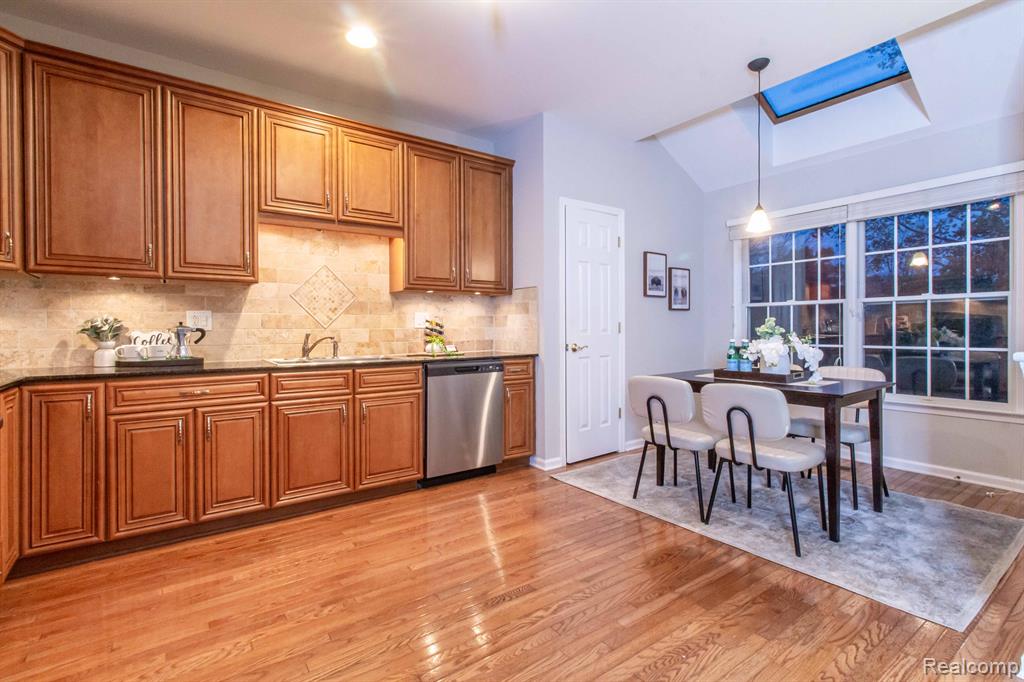 49970 BLACKBERRY Trail, Novi, MI — Photo 19