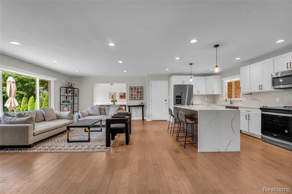 6736 Timber Ridge Drive, Bloomfield Hills, MI 48301 — Photo 4