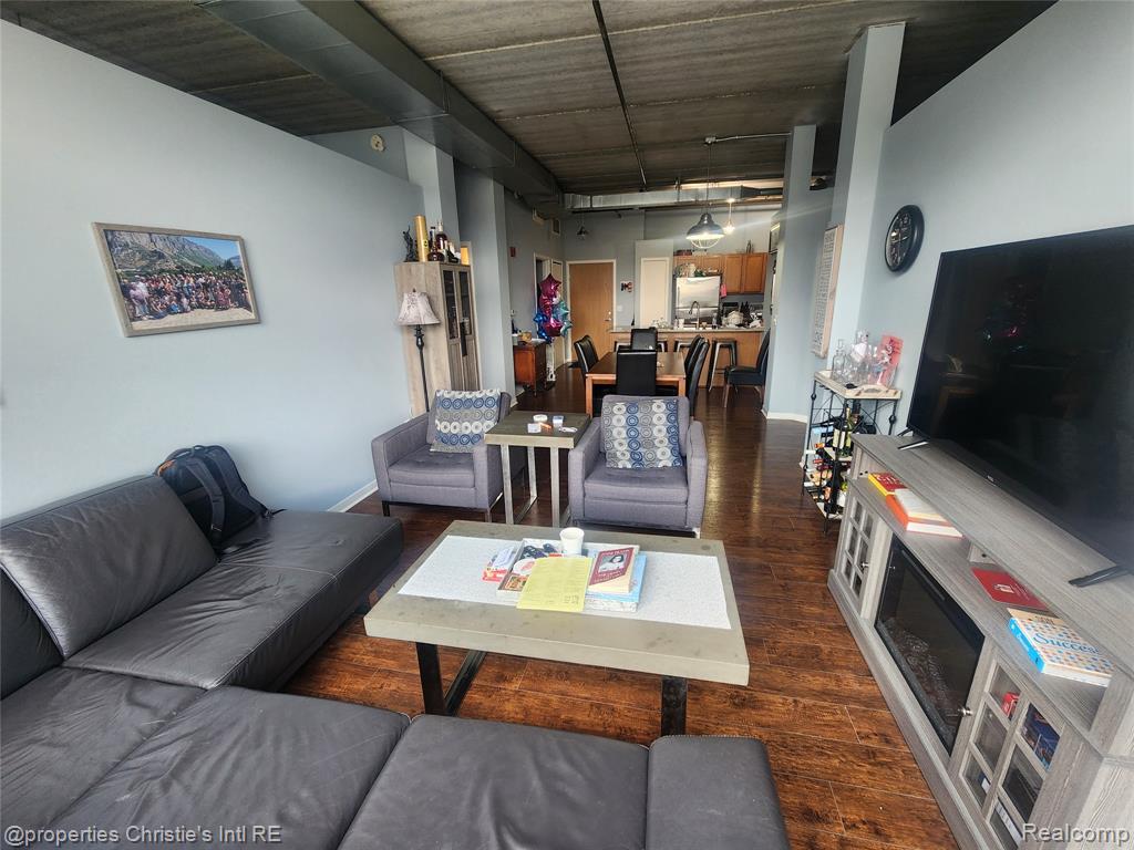 66 WINDER Street, Detroit, MI 48201 — Photo 5