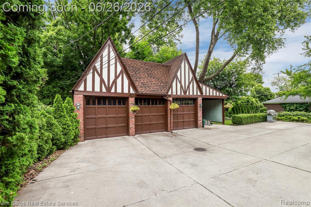 764 Harcourt Road, Grosse Pointe Park, MI 48230 — Photo 37