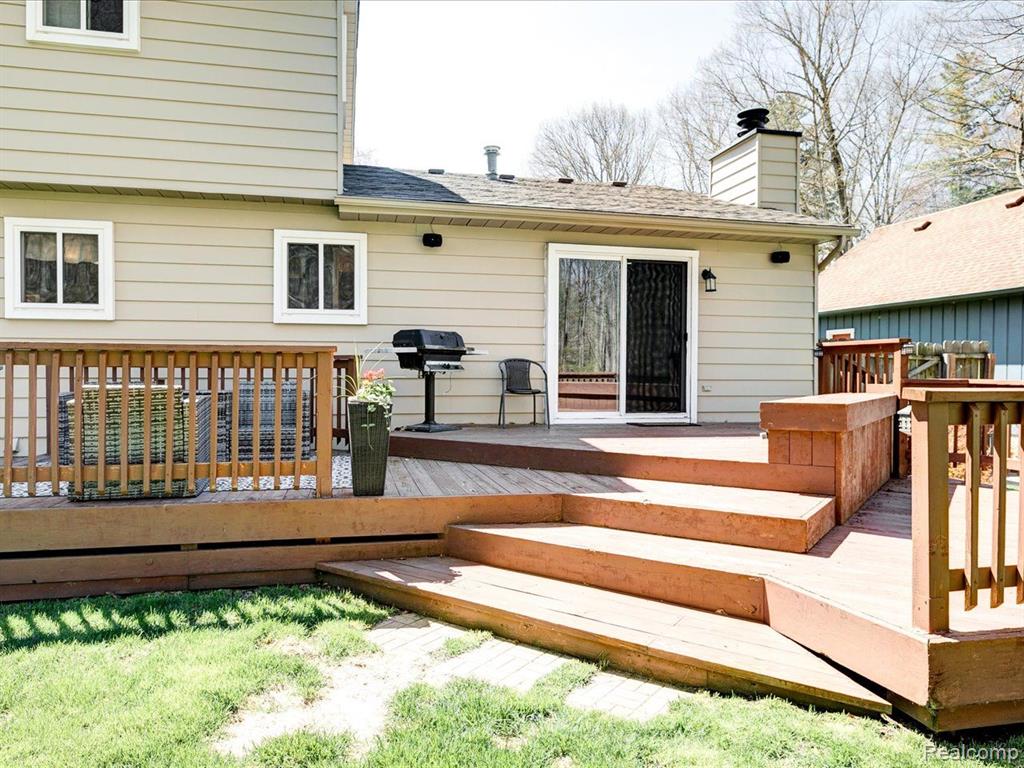4188 OLD FORGE Drive, Fort Gratiot, MI 48059 — Photo 30