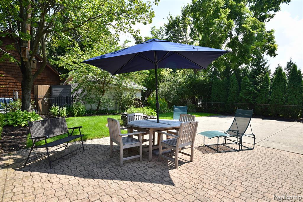 31690 Glencoe Drive, Beverly Hills, MI 48025 — Photo 34
