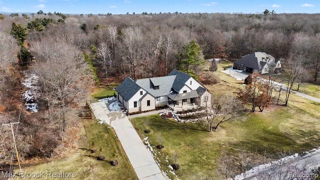 668 Pinery Boulevard, Lake Orion, MI 48362 — Photo 58