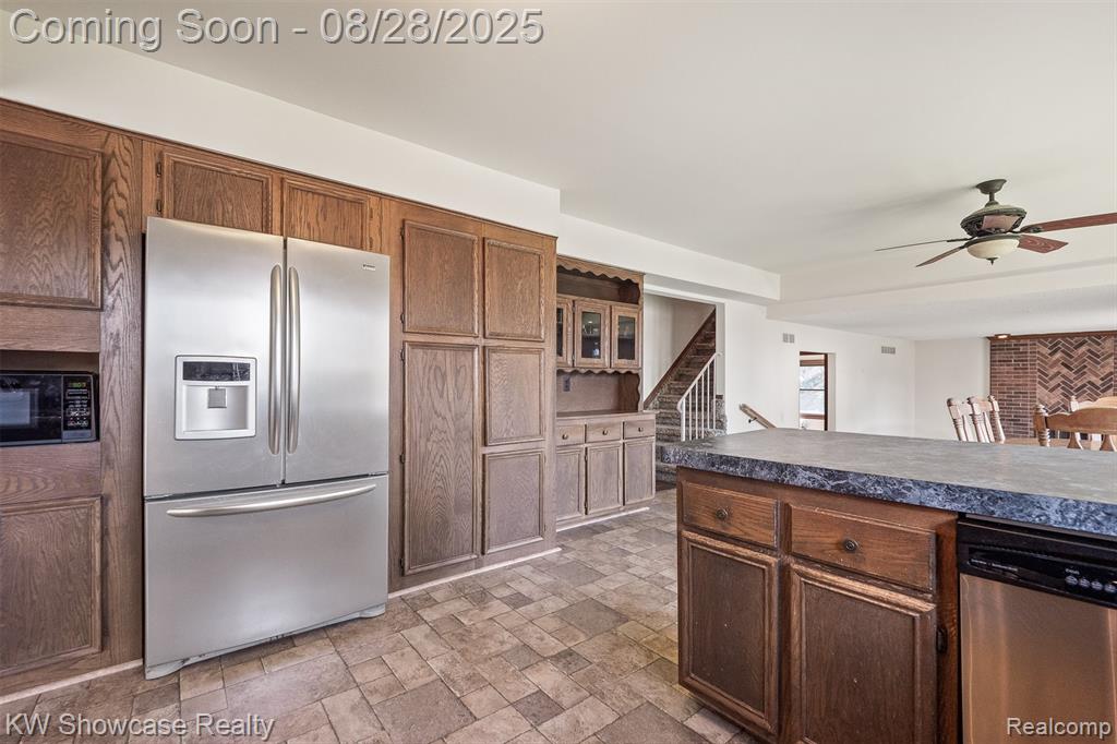 48150 Lake Valley Drive, Shelby Twp, MI 48317 — Photo 14