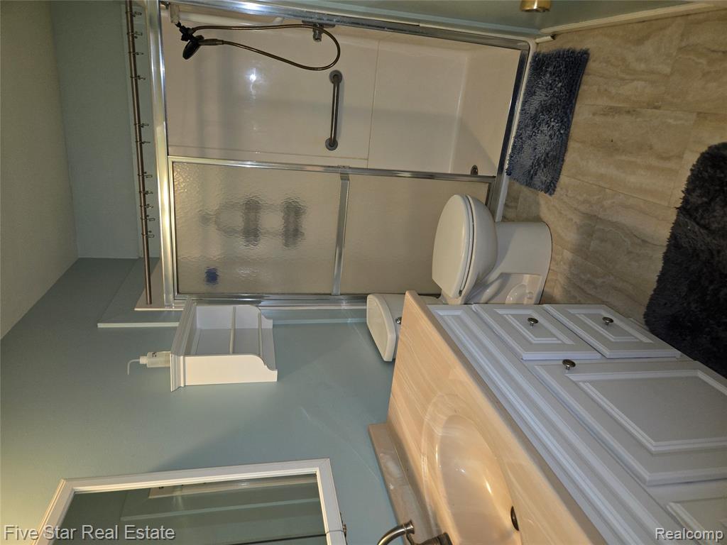 2177 Hunter Drive, Lapeer, MI 48446 — Photo 9