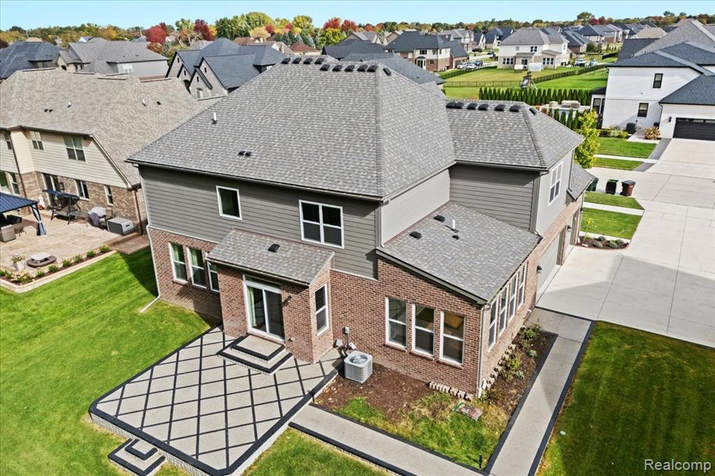 48255 Amber Lane Drive, Shelby Twp, MI 48315 — Photo 45