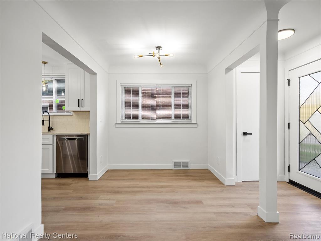 497 COOLIDGE Road, Birmingham, MI 48009 — Photo 5