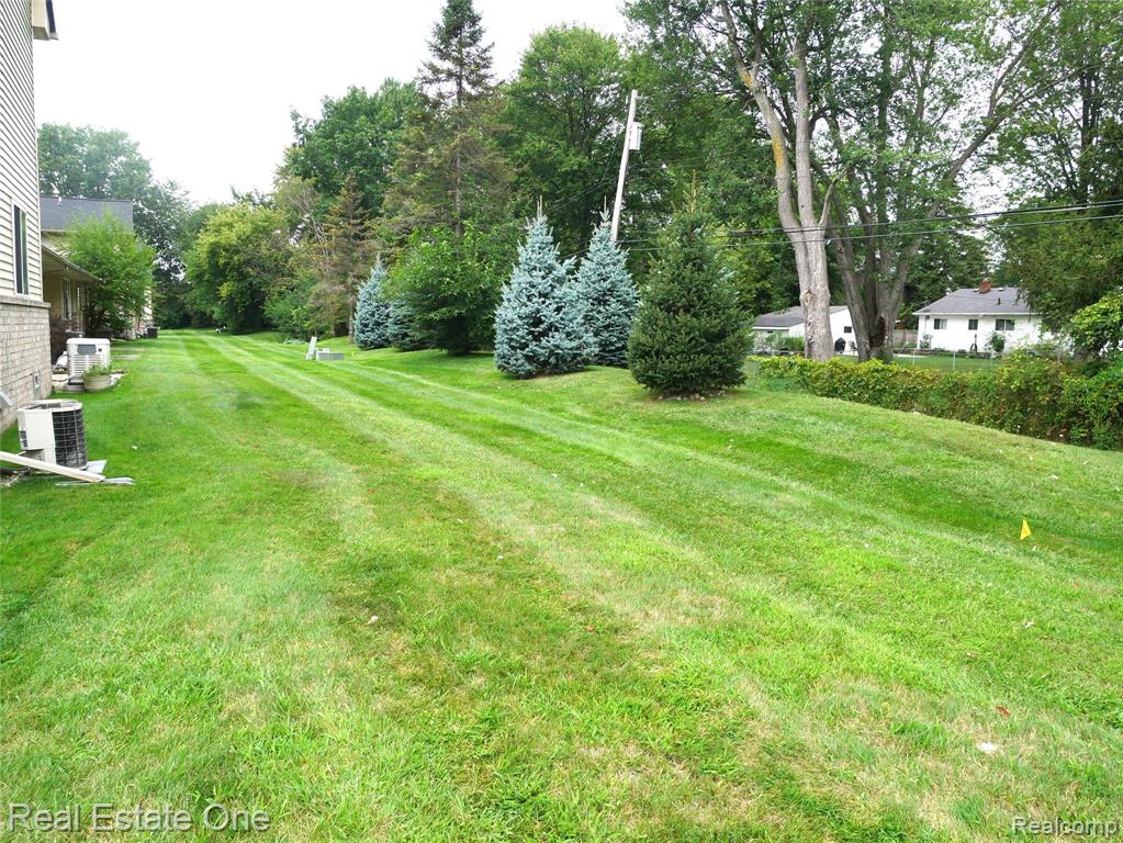 5499 Seabreeze Lane, Sterling Heights, MI 48310 — Photo 3
